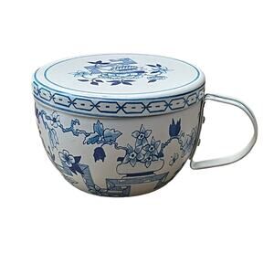 Dana Kubick 1997 Blue Onion Danube Tin Cup & Saucer w/ Lid by Elite Gift Boxes
